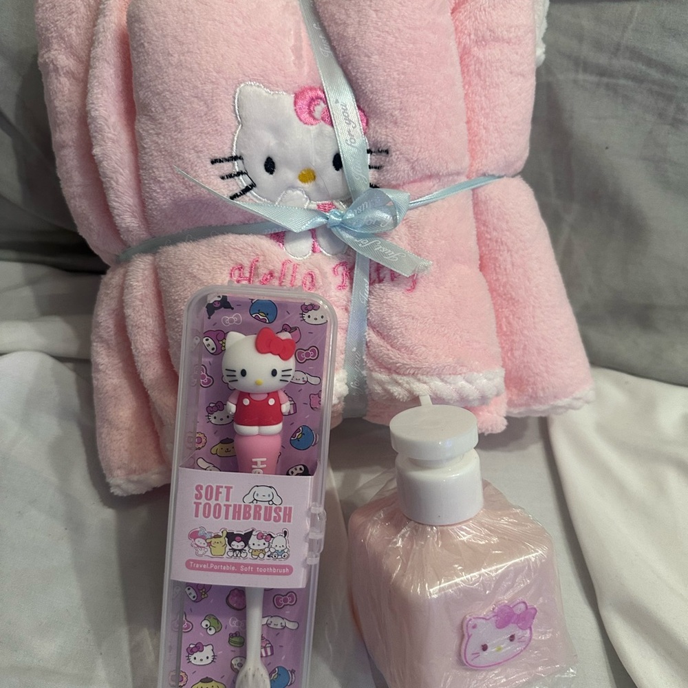 Hello Kitty Pink Gift Set